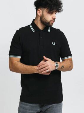 NWT FRED PERRY POLO SIZE M